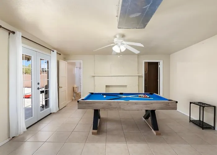 Holiday home Lightrail Bbq & Billiard Minutes From Dt